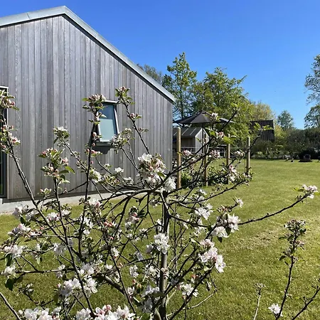 Modern Summer House Close To A Sandy Nyaraló