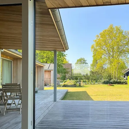 Nyaraló Modern Summer House Close To A Sandy *